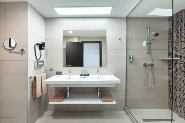 RIU Costa del Sol - dvojlôžková izba kúpeľňa