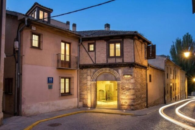 Dorma Casa de Los Linajes